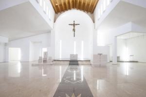 31 Chiesa interno