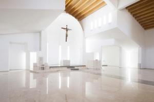 36 Chiesa interno