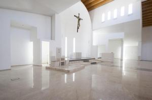 38 Chiesa interno